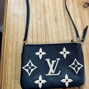 Louis Luitton double zip pochette
